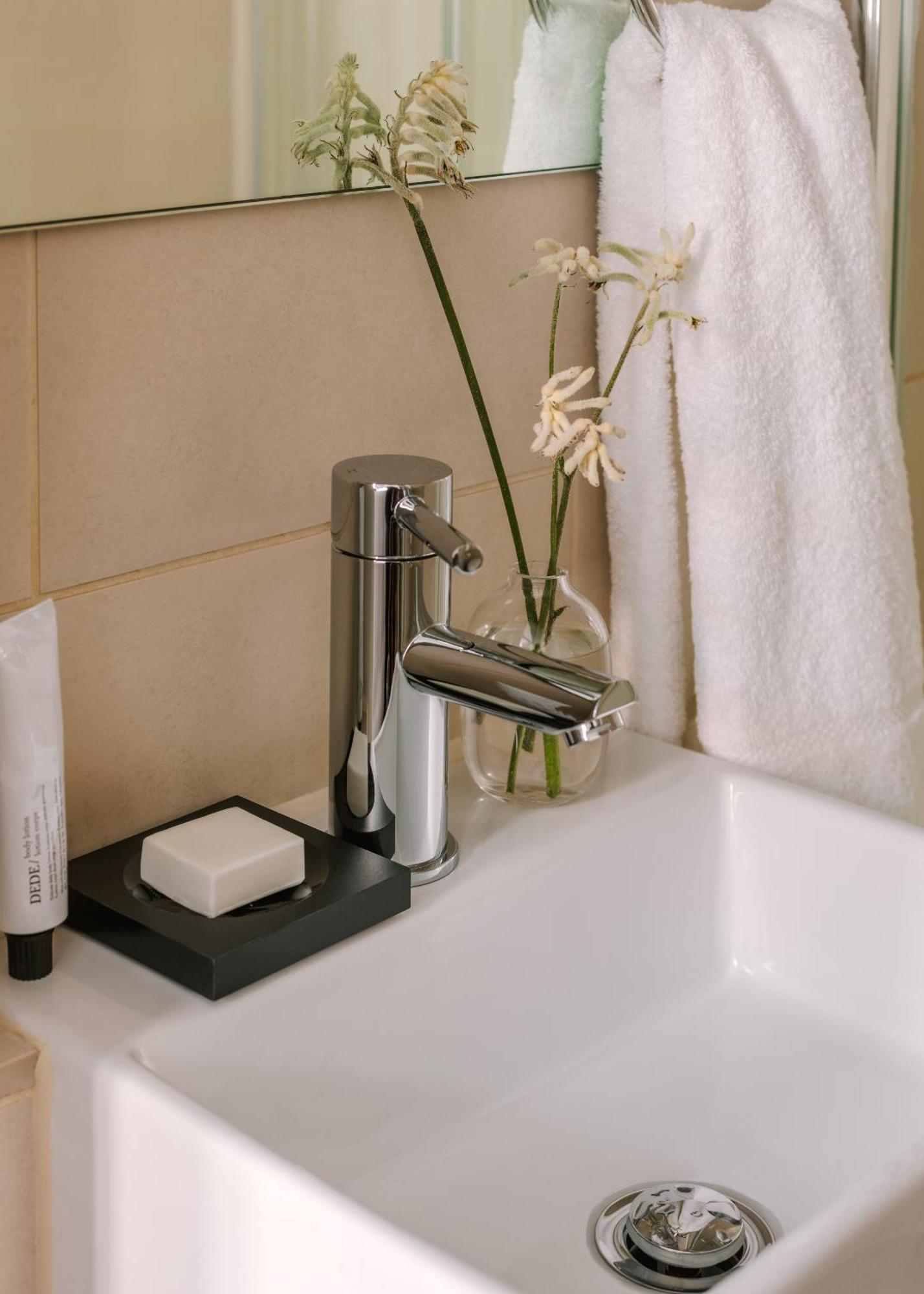 The Gilbert Hotel South Kensington, Sonder By Marriott Bonvoy 3*